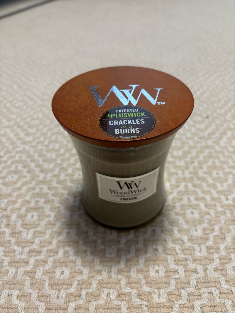 Woodwick Fireside Candle with Brown Wooden Lid